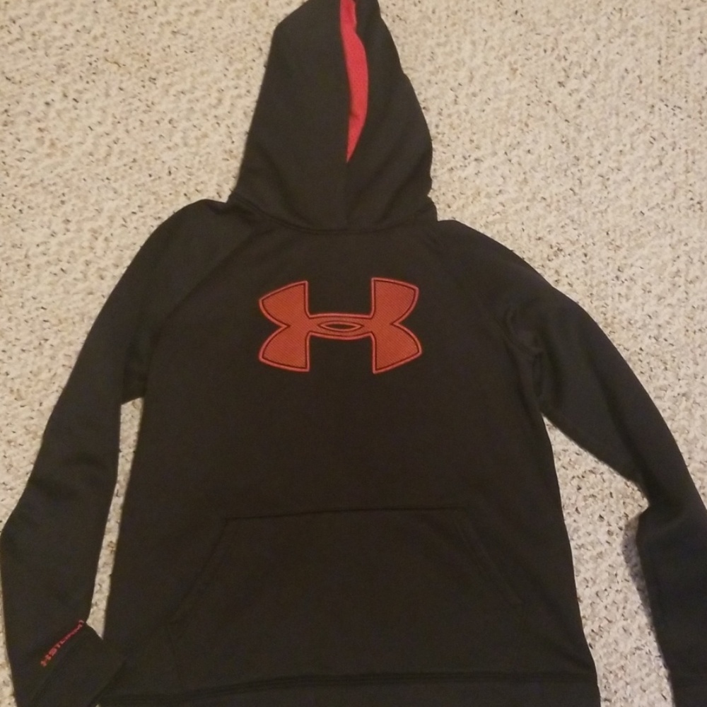 Black under armour sweatshirt